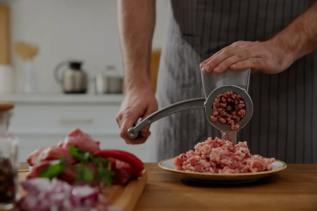 نکات ایمنی هنگام استفاده از چرخ گوشت