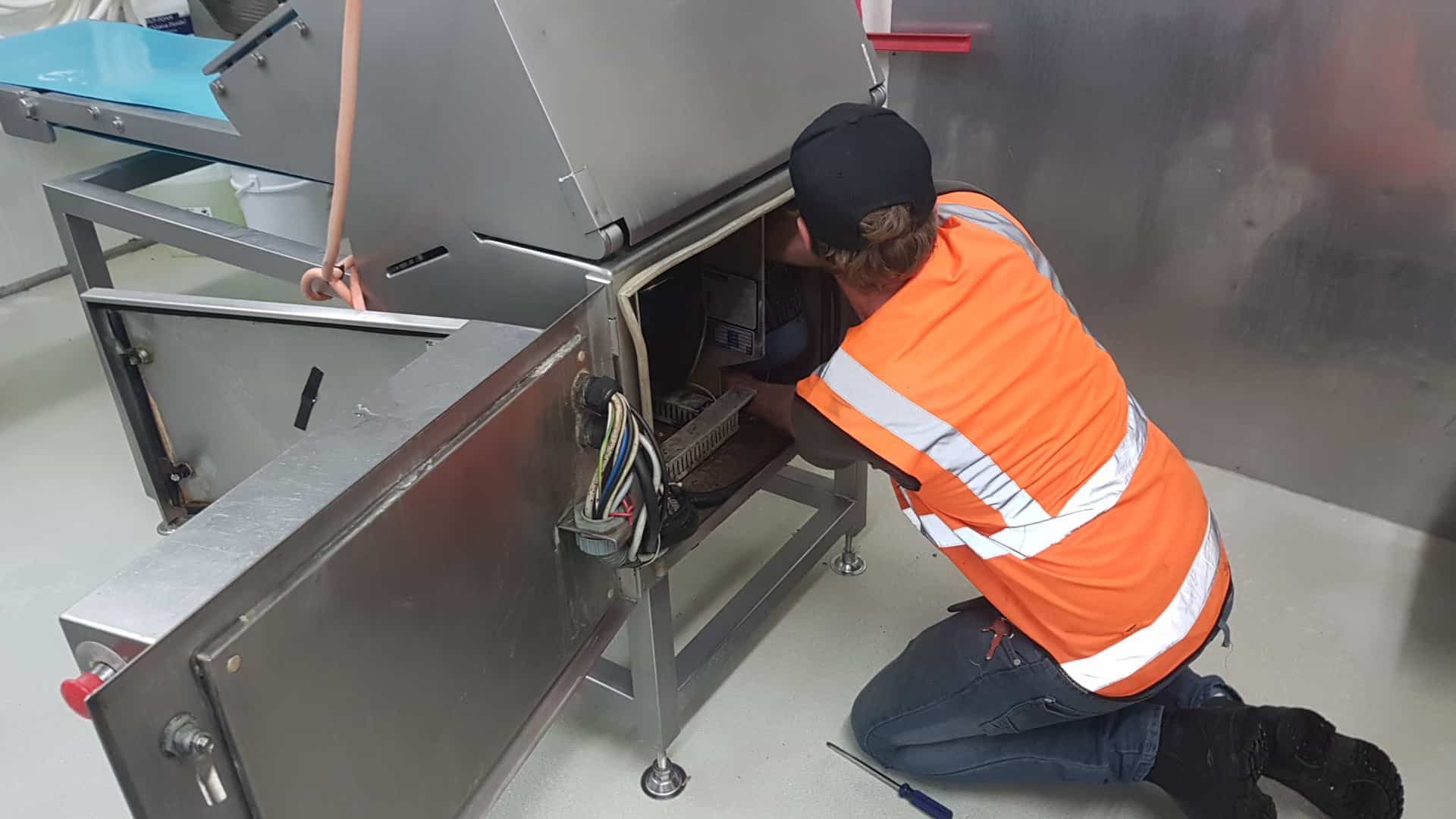 پروتکل‌های نظافت و بهداشت روزانه (تمیزکاری)