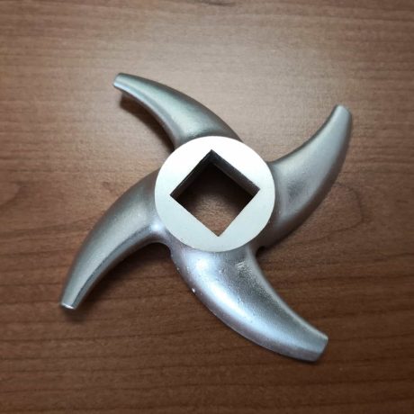 تأثیر تیغه و شبکه چرخ گوشت بر سرعت و کیفیت